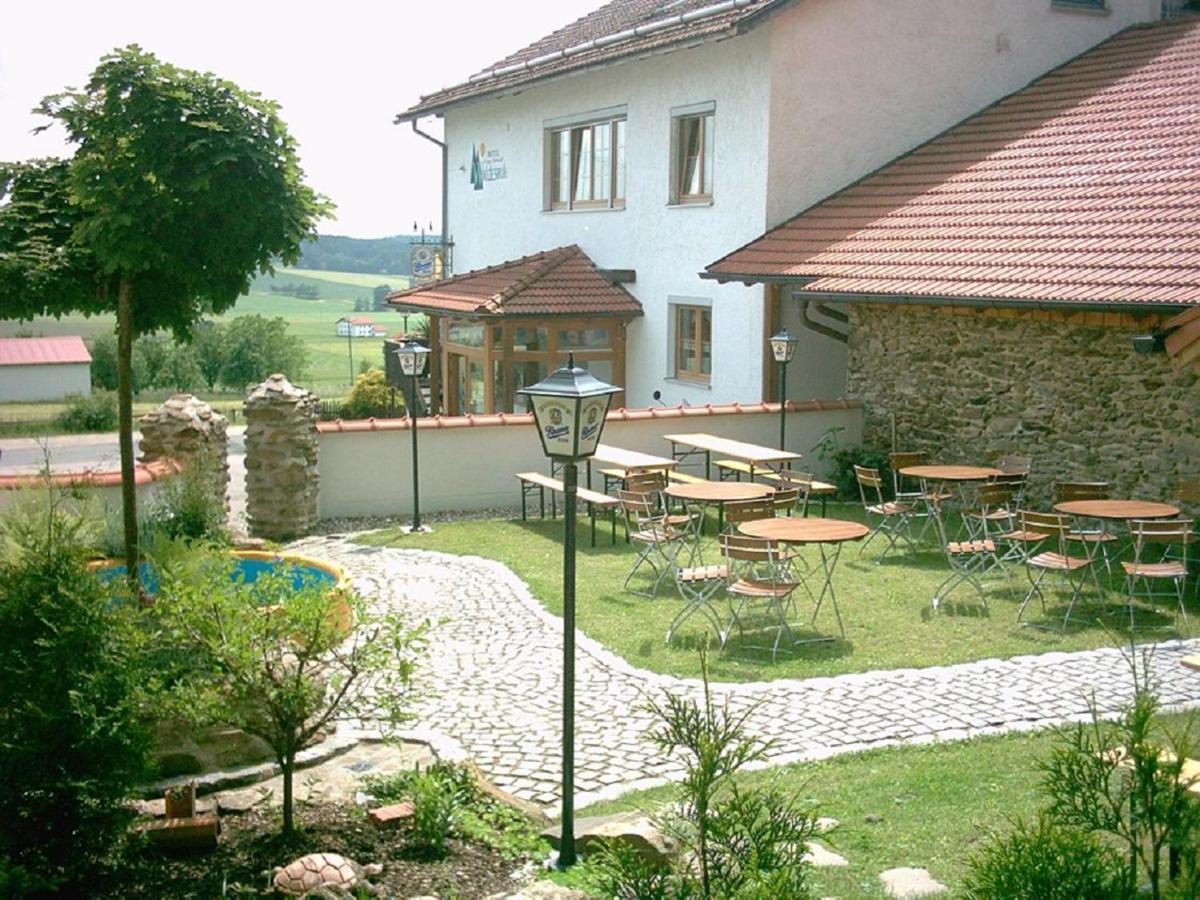 Landhotel Waldesruh Furth im Wald Exterior foto